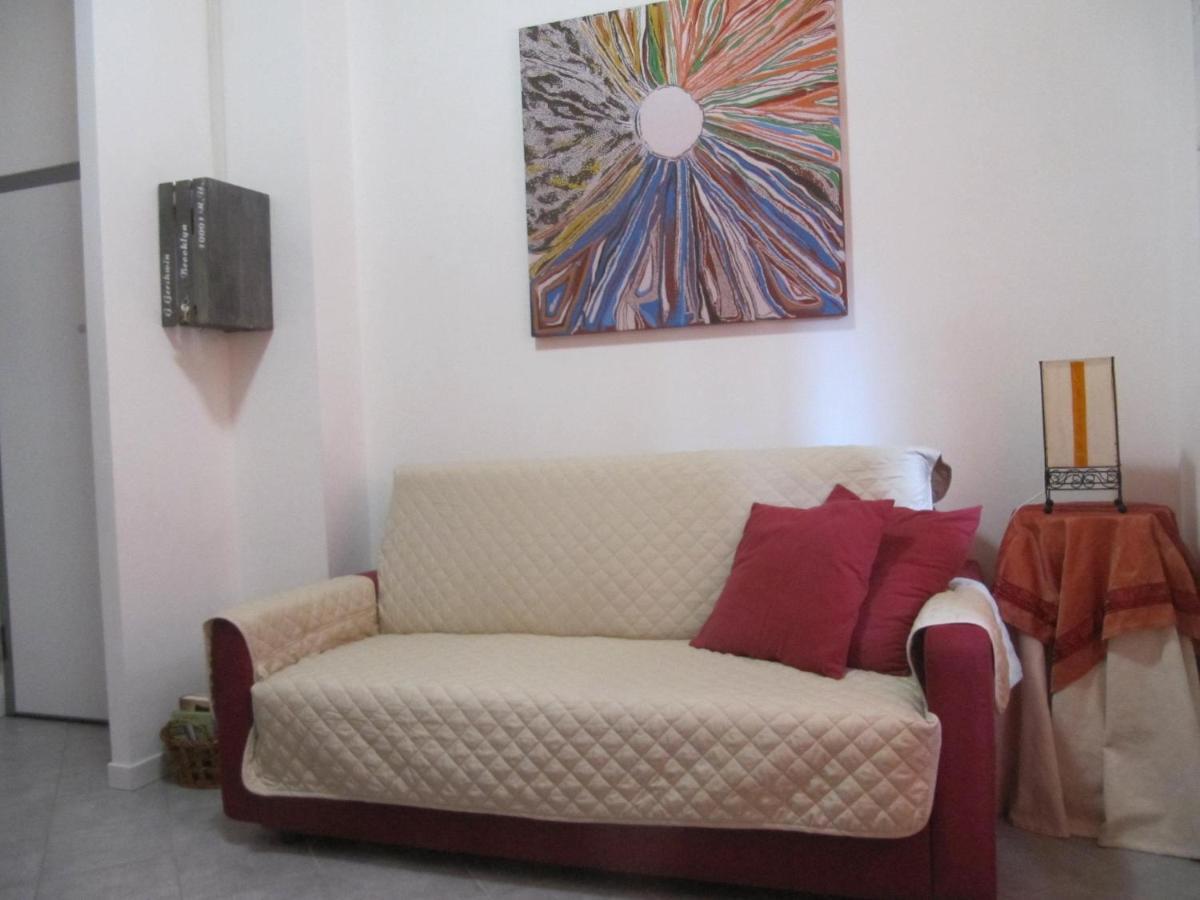 דירות ססטו סן ג'ובני Casa Laura מראה חיצוני תמונה